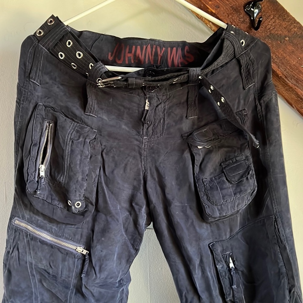 Pete & Greta By Johnny Was
Black Poplin Cargo Pants Size 2 Navy
